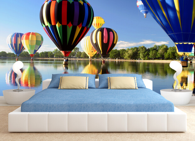 воздушные шары над озером