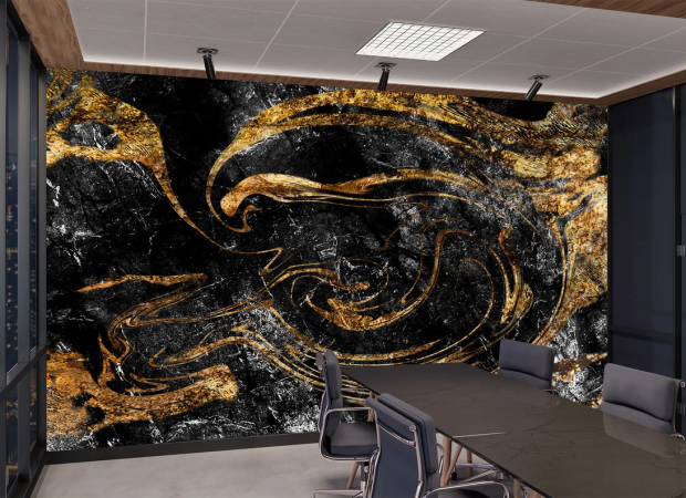 черный с ярким золотом