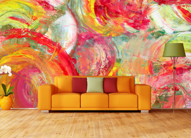 Рисунок кистью по стене