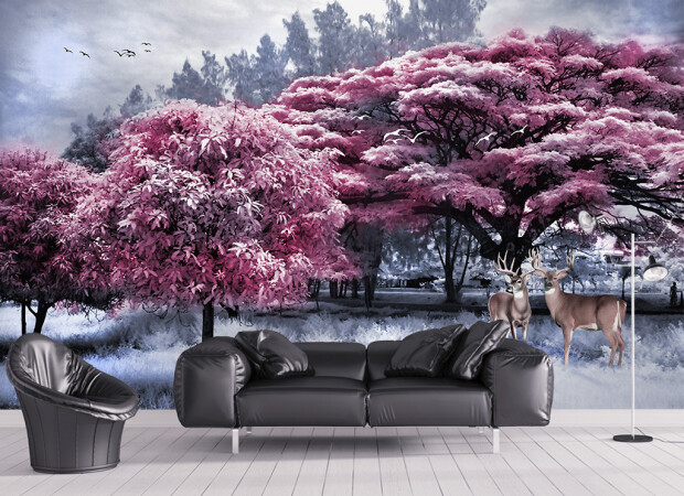 Розовые листья деревьев