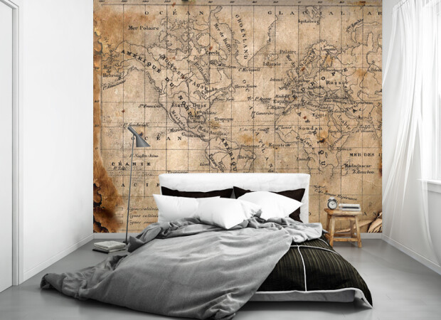 Карта в спальне