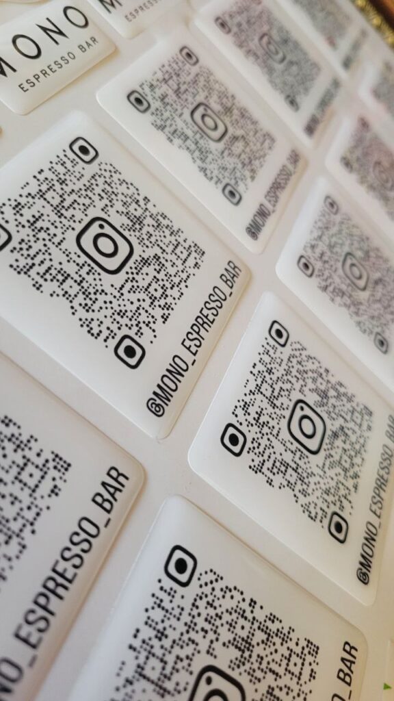 Объемные наклейки, шильды